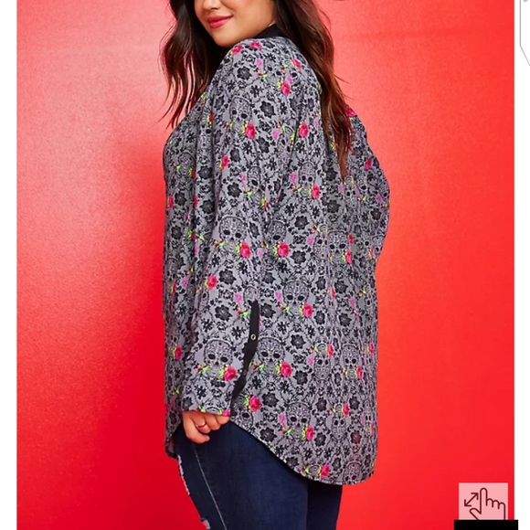 🆕💀 🌹2X BETSEY JOHNSON FLORAL SKULLS TUNIC BLOUSE 🌹 💀 - Picture 4 of 8